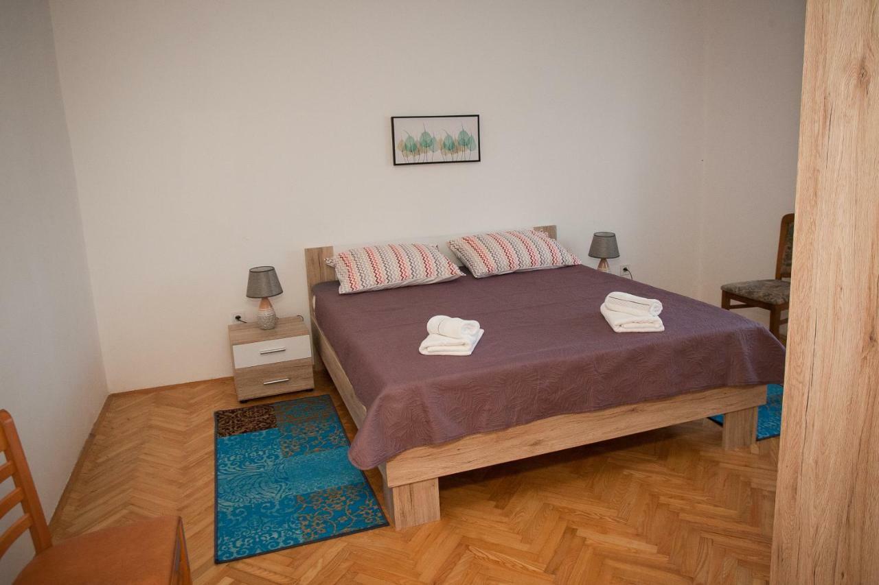 Apartman Ana Radovin Eksteriør billede