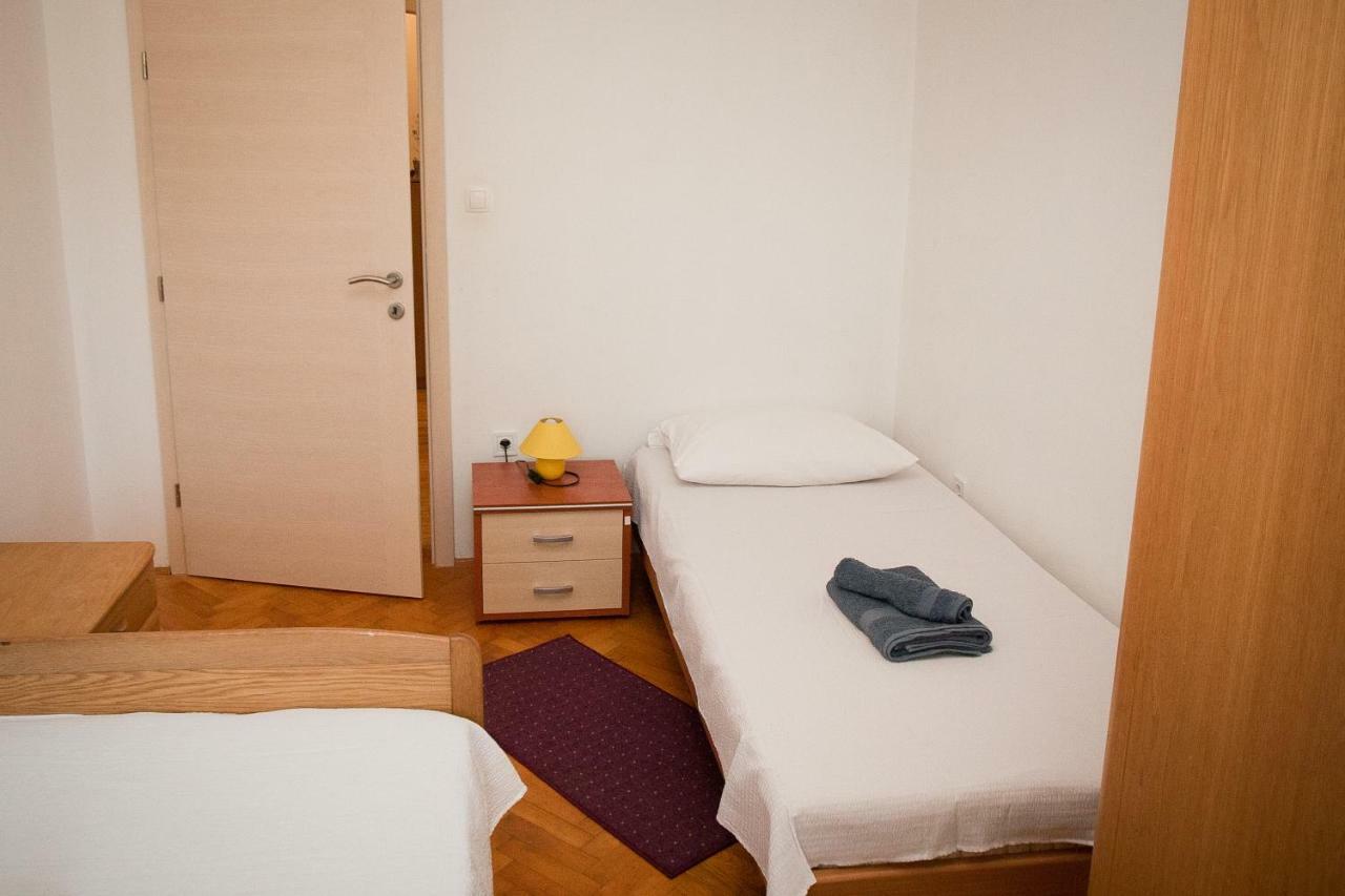 Apartman Ana Radovin Eksteriør billede