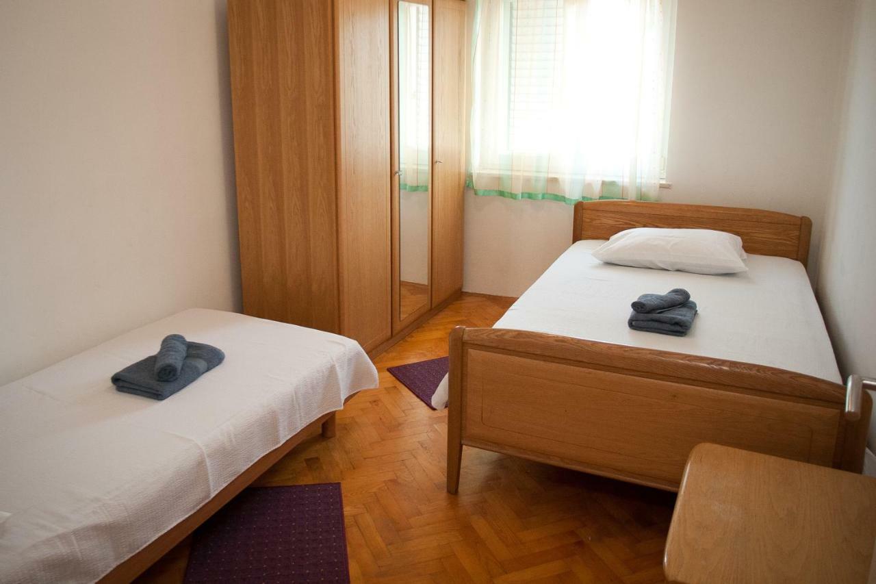 Apartman Ana Radovin Eksteriør billede